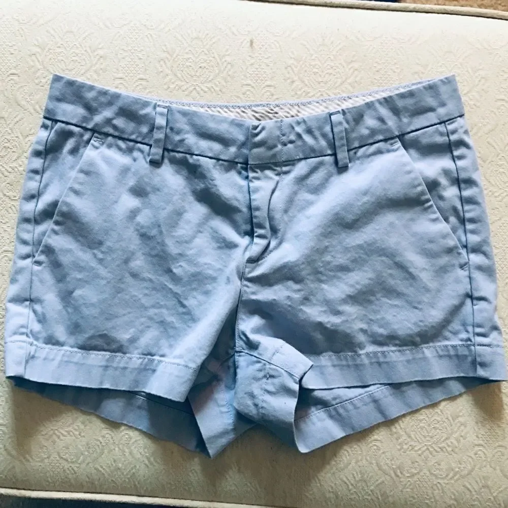 UNIQLO 100% cotton Oxford shorts.